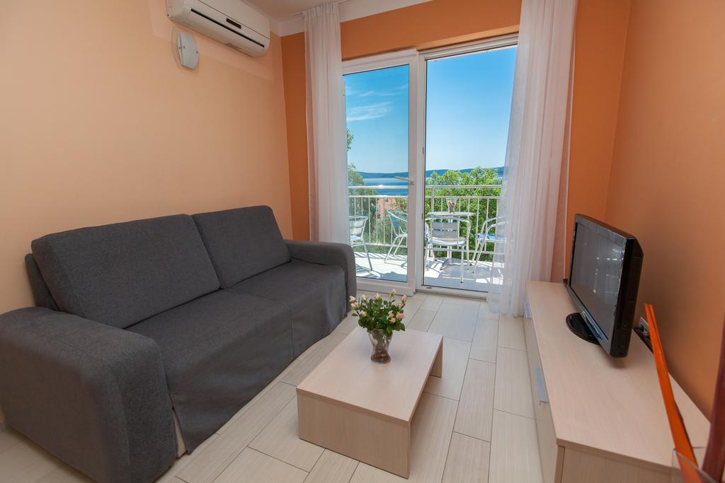 Apartment Ana Selce Exterior photo